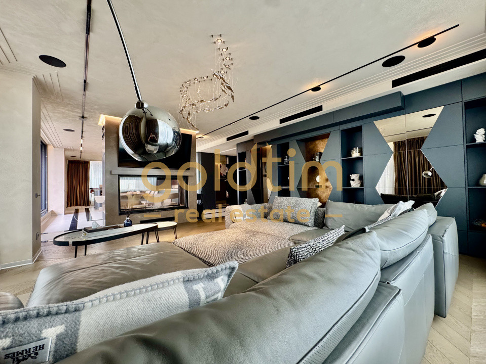 SUPERB/ PENTHOUSE MOBILAT SI UTILAT/ TERASA 70 mp