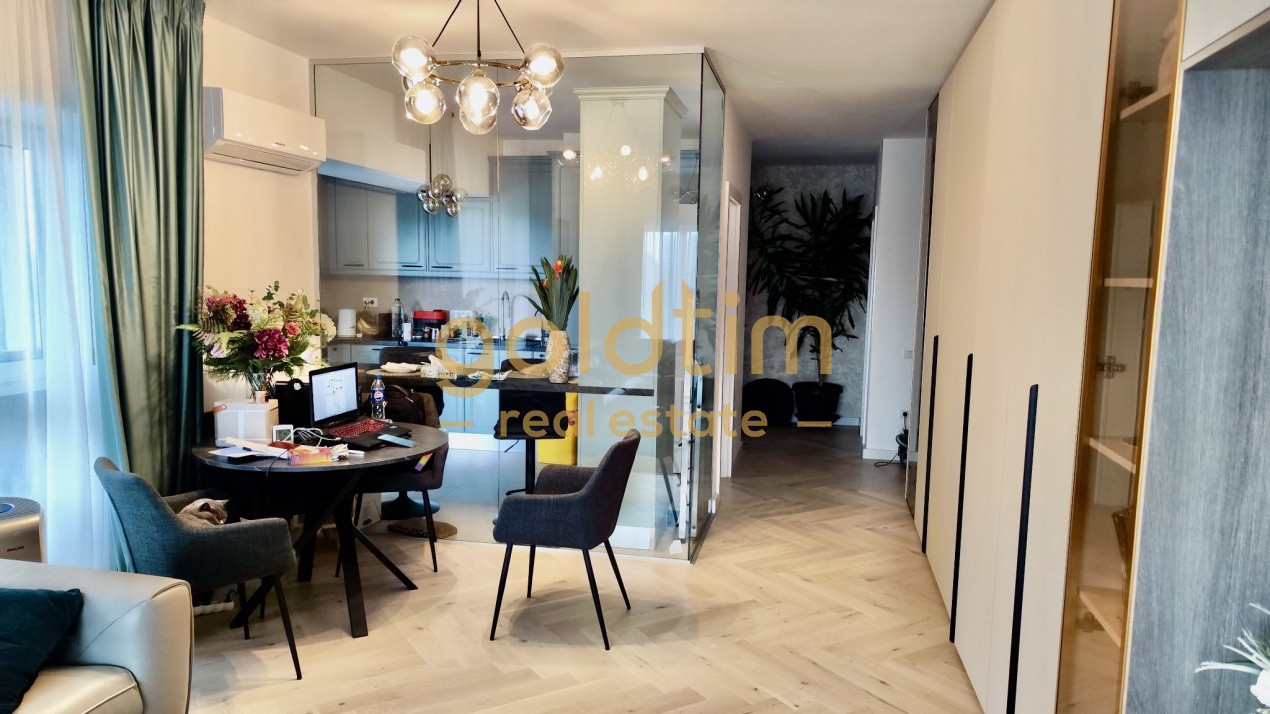 VEDERE SPRE LAC/ZONA LINISTITA/SUPERB/LUMINOS