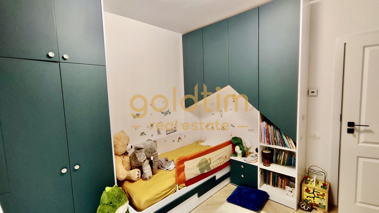 VEDERE SPRE LAC/ZONA LINISTITA/SUPERB/LUMINOS