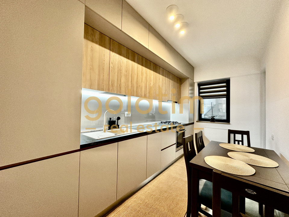 CORTINA NORTH/DISPONIBIL IMEDIAT/SUPERB/SPATII GENEROASE/BUCATARIE INCHISA