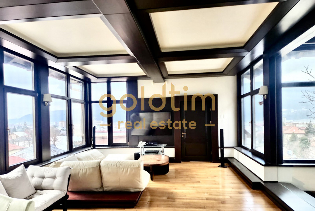 VILA IMPOZANTA P+3 /TEREN 800MP/ VEDERE PANORAMICA ASUPRA ORASULUI/ULTRACENTRAL