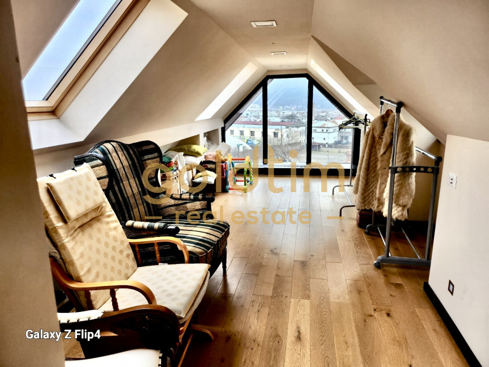 VILA IMPOZANTA P+3 /TEREN 800MP/ VEDERE PANORAMICA ASUPRA ORASULUI/ULTRACENTRAL