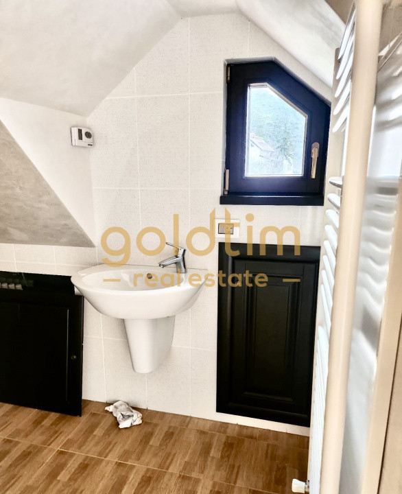 VILA IMPOZANTA P+3 /TEREN 800MP/ VEDERE PANORAMICA ASUPRA ORASULUI/ULTRACENTRAL