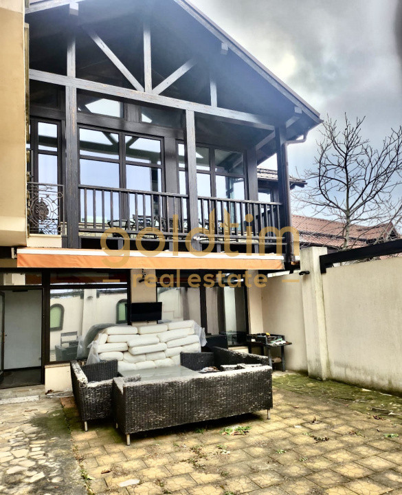 VILA IMPOZANTA P+3 /TEREN 800MP/ VEDERE PANORAMICA ASUPRA ORASULUI/ULTRACENTRAL