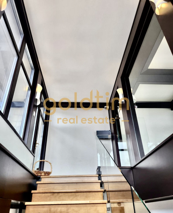 VILA IMPOZANTA P+3 /TEREN 800MP/ VEDERE PANORAMICA ASUPRA ORASULUI/ULTRACENTRAL