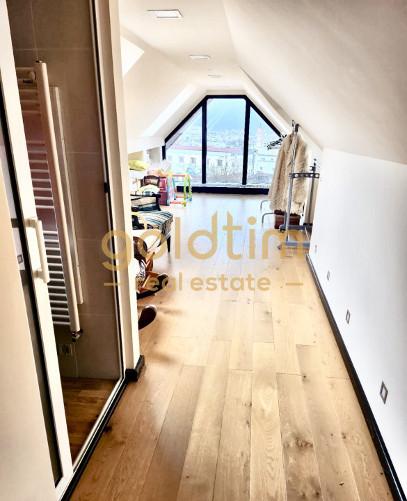 VILA IMPOZANTA P+3 /TEREN 800MP/ VEDERE PANORAMICA ASUPRA ORASULUI/ULTRACENTRAL