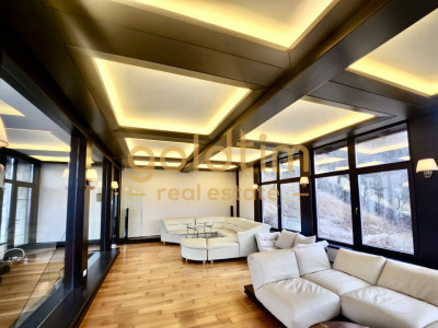 VILA IMPOZANTA P+3 /TEREN 800MP/ VEDERE PANORAMICA ASUPRA ORASULUI/ULTRACENTRAL