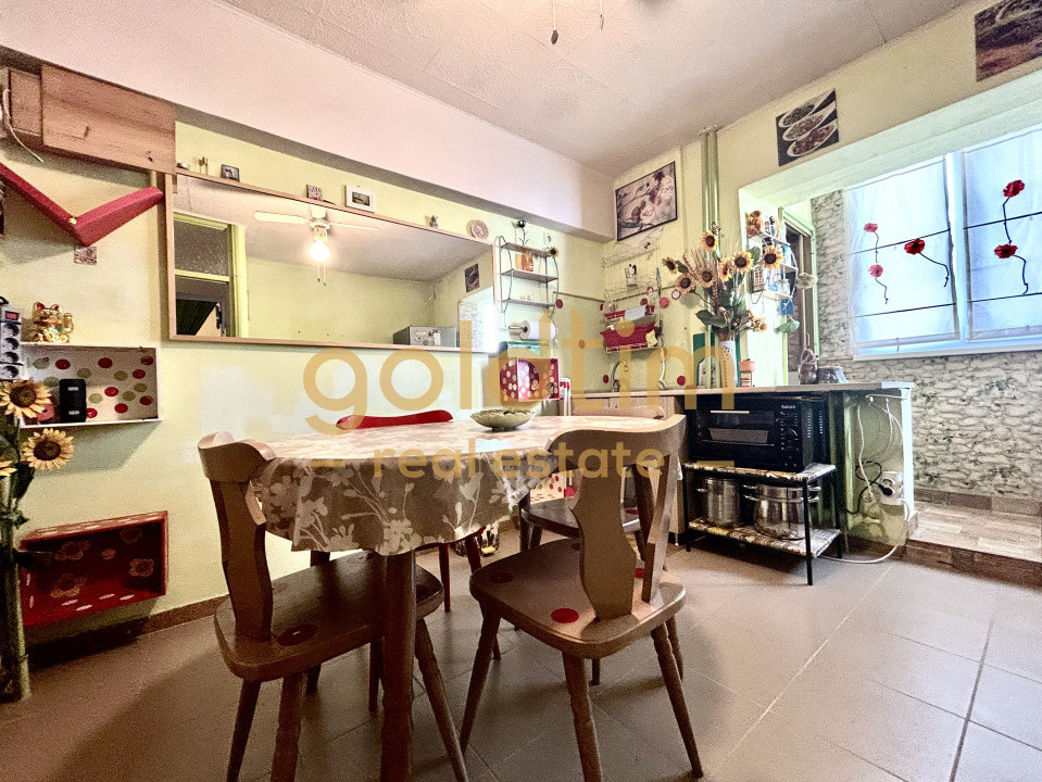 VANZARE APARTAMENT 4 CAMERE 94MP/BALCON/LOC PARCARE/ZONA AUCHAN