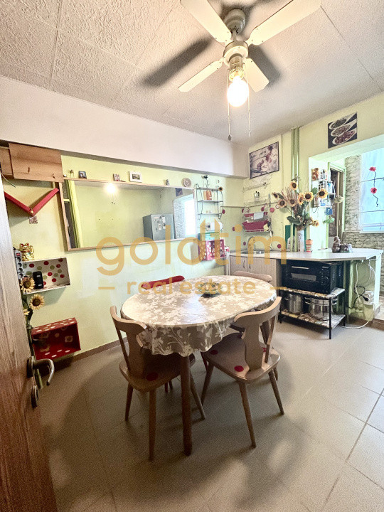 VANZARE APARTAMENT 4 CAMERE 94MP/BALCON/LOC PARCARE/ZONA AUCHAN