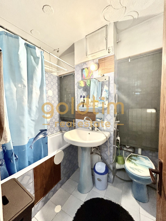 VANZARE APARTAMENT 4 CAMERE 94MP/BALCON/LOC PARCARE/ZONA AUCHAN