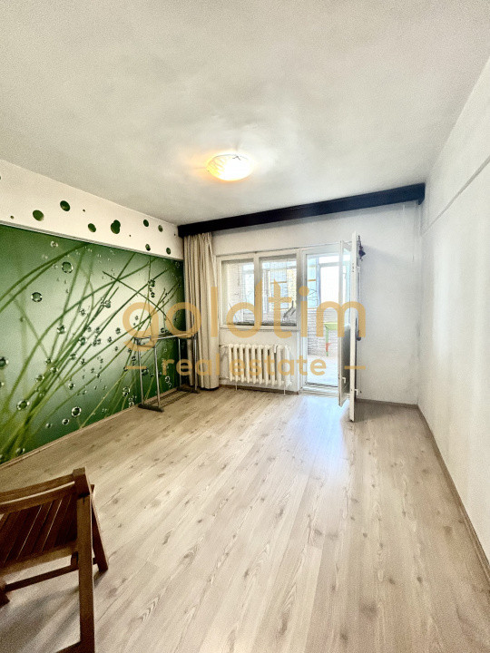 VANZARE APARTAMENT 4 CAMERE 94MP/BALCON/LOC PARCARE/ZONA AUCHAN