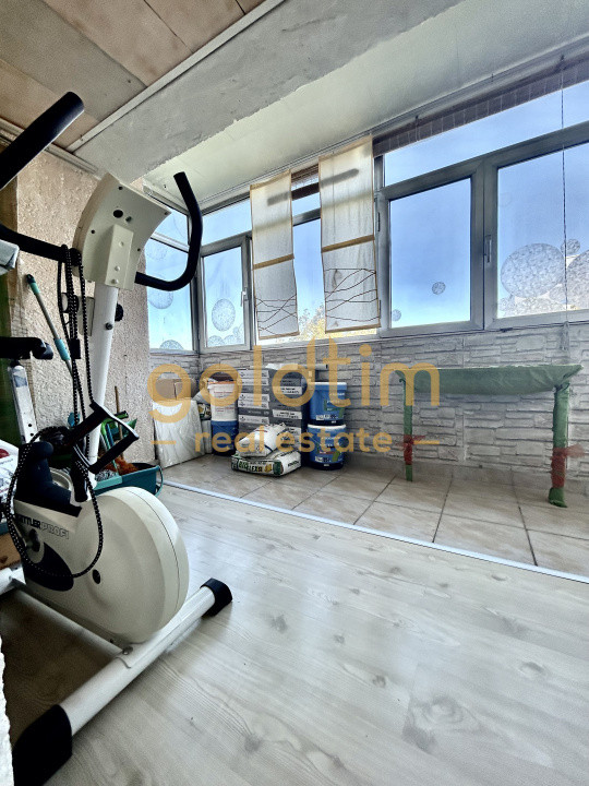 VANZARE APARTAMENT 4 CAMERE 94MP/BALCON/LOC PARCARE/ZONA AUCHAN