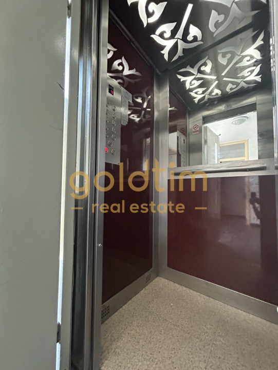 VANZARE APARTAMENT 4 CAMERE 94MP/BALCON/LOC PARCARE/ZONA AUCHAN