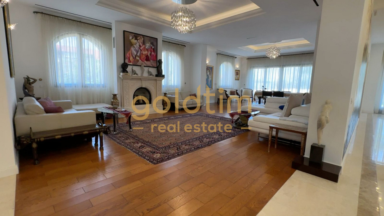 VILA INDIVIDUALA/PIPERA/TEREN 2000mp/GARAJ/SEMINEU/LUXOASA SI LUMINOASA 