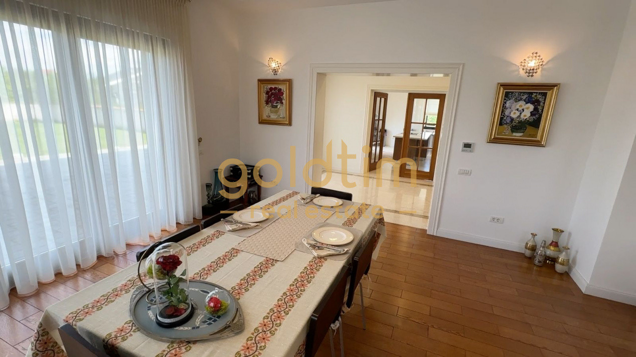 VILA INDIVIDUALA/PIPERA/TEREN 2000mp/GARAJ/SEMINEU/LUXOASA SI LUMINOASA 