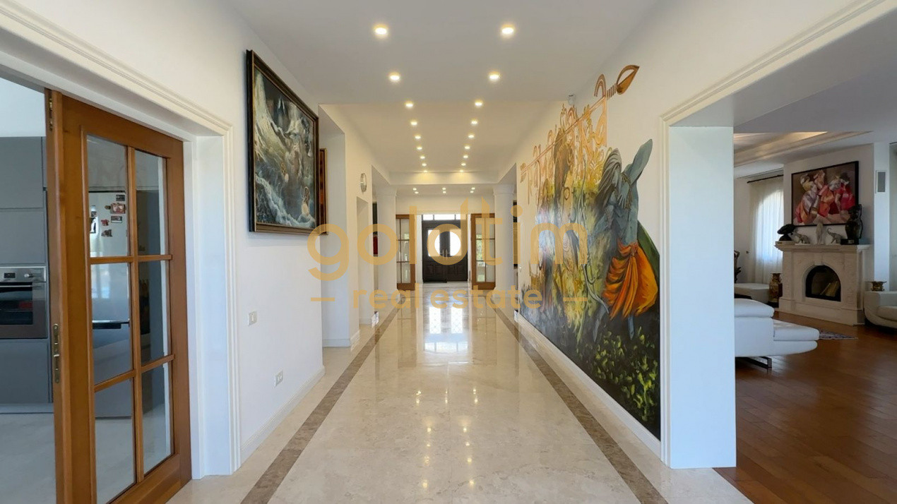 VILA INDIVIDUALA/PIPERA/TEREN 2000mp/GARAJ/SEMINEU/LUXOASA SI LUMINOASA 