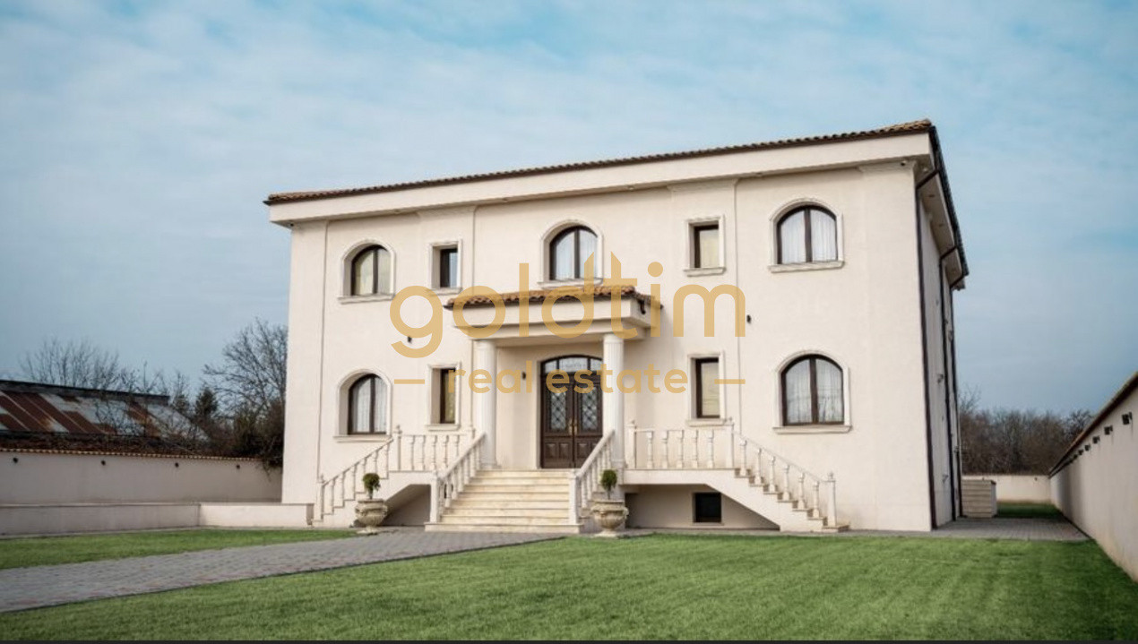 VILA INDIVIDUALA/PIPERA/TEREN 2000mp/GARAJ/SEMINEU/LUXOASA SI LUMINOASA 