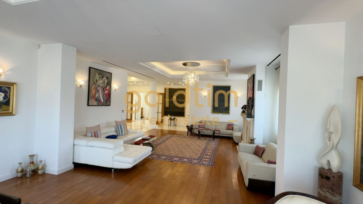 VILA INDIVIDUALA/PIPERA/TEREN 2000mp/GARAJ/SEMINEU/LUXOASA SI LUMINOASA 