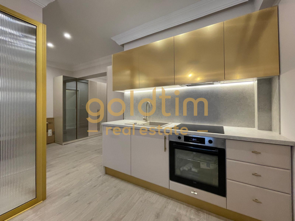 STUDIO SUPERB/DESIGN UNIC/PIPERA OMV/MOBILAT SI UTILAT