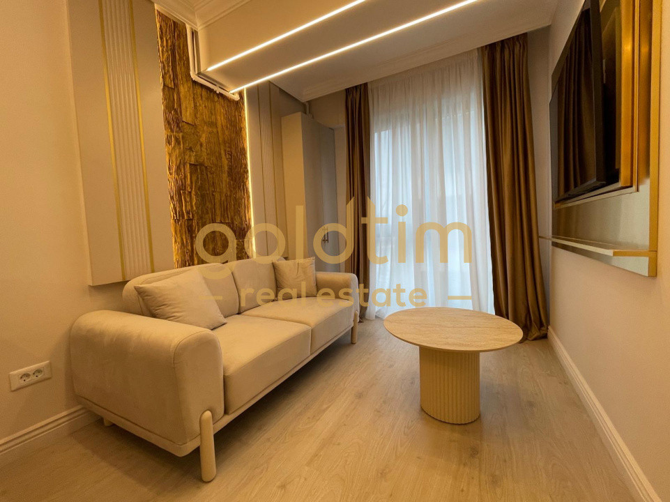 STUDIO SUPERB/DESIGN UNIC/PIPERA OMV/MOBILAT SI UTILAT