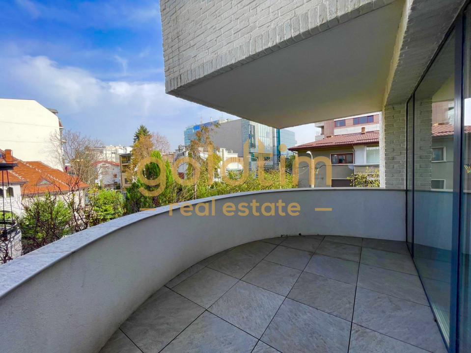 SUPERB/ ZONA EXCLUSIVISTA/ PARCARE