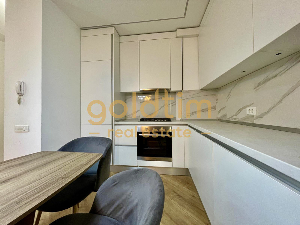 NOU/ ANSAMBLU SECURIZAT/ PARCARE SUPRATERANA