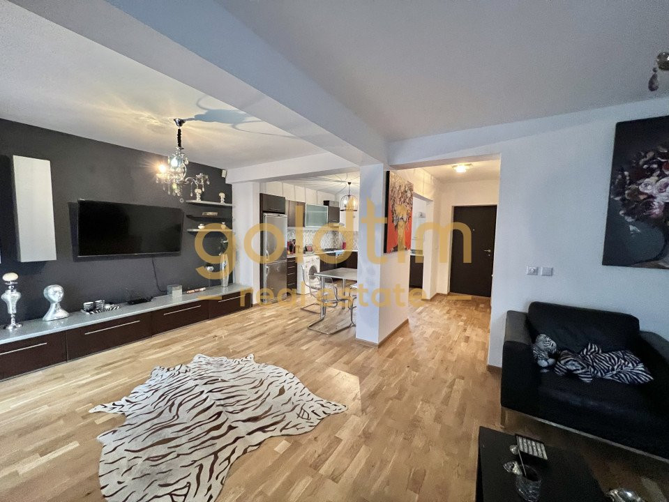 VILĂ CU GRĂDINĂ/MOBILATĂ ȘI UTILATĂ/COMPLEX