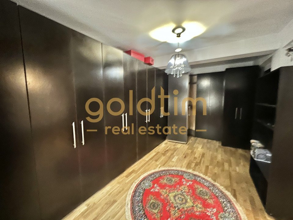 VILĂ CU GRĂDINĂ/MOBILATĂ ȘI UTILATĂ/COMPLEX