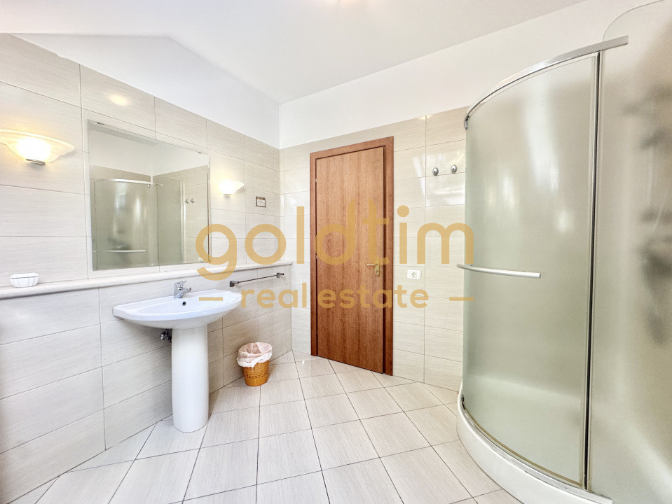 VILA CU PISCINA/CURTE 600MP/MENTENENTA CURTE SI PISCINA INCLUSE/IANCU NICOLAE