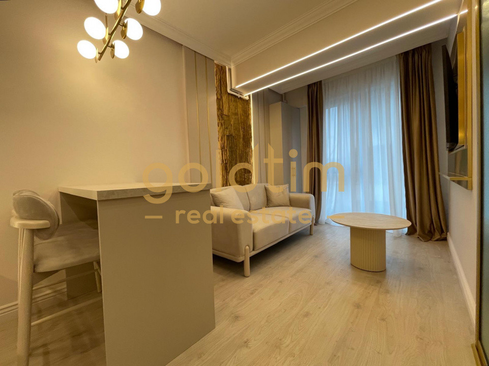 STUDIO SUPERB/DESIGN UNIC/PIPERA OMV/MOBILAT SI UTILAT