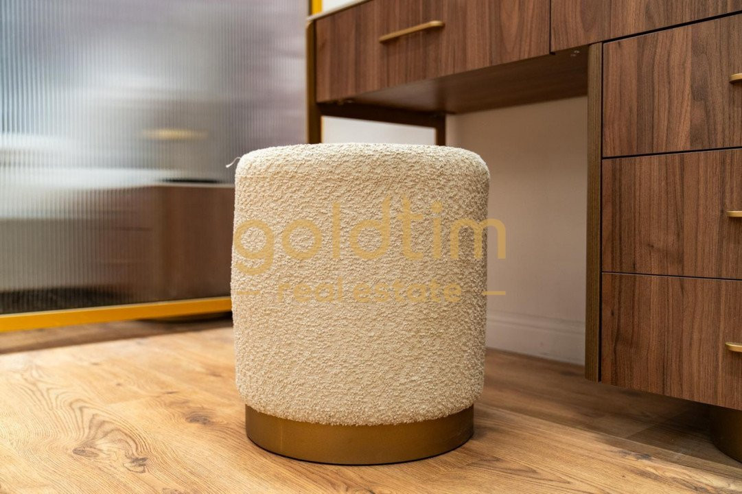 STUDIO SUPERB/DESIGN UNIC/PIPERA OMV/MOBILAT SI UTILAT