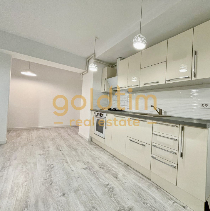 SUPERB/MOBILAT SI UTILAT