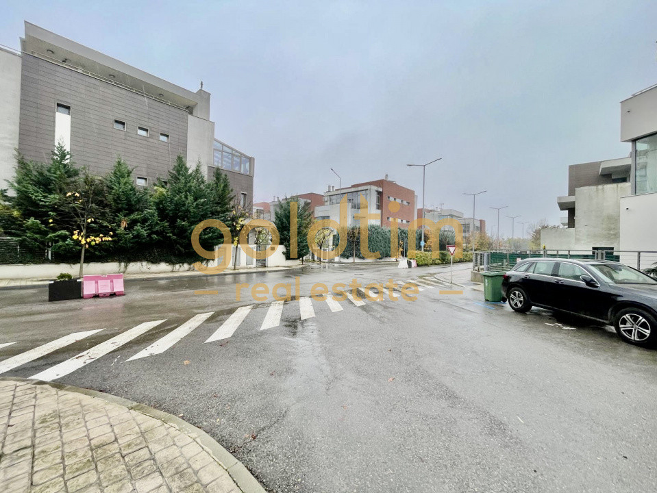 GREEN LAKE/ TERASE 30 mp/ PARCARE SUBTERANA/ BOXA