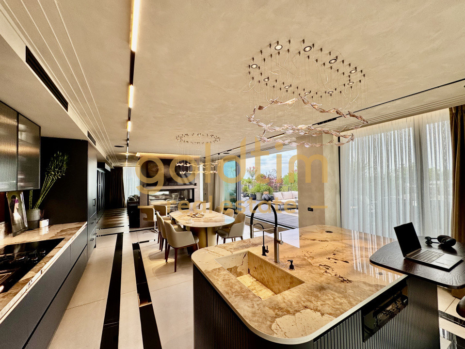 SUPERB/ PENTHOUSE MOBILAT SI UTILAT/ TERASA 70 mp