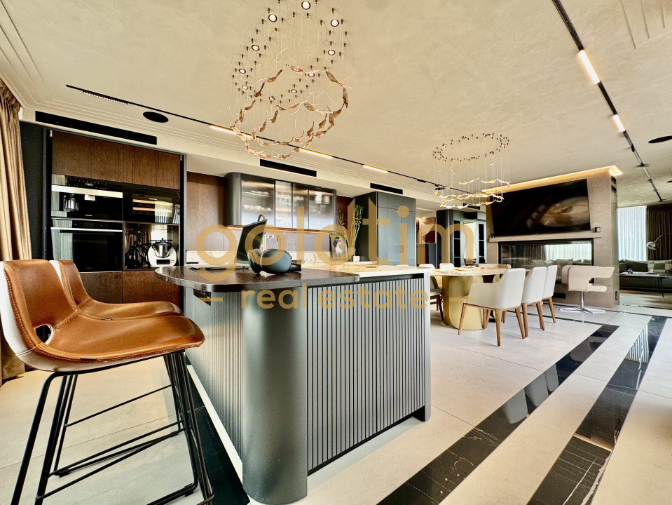 SUPERB/ PENTHOUSE MOBILAT SI UTILAT/ TERASA 70 mp