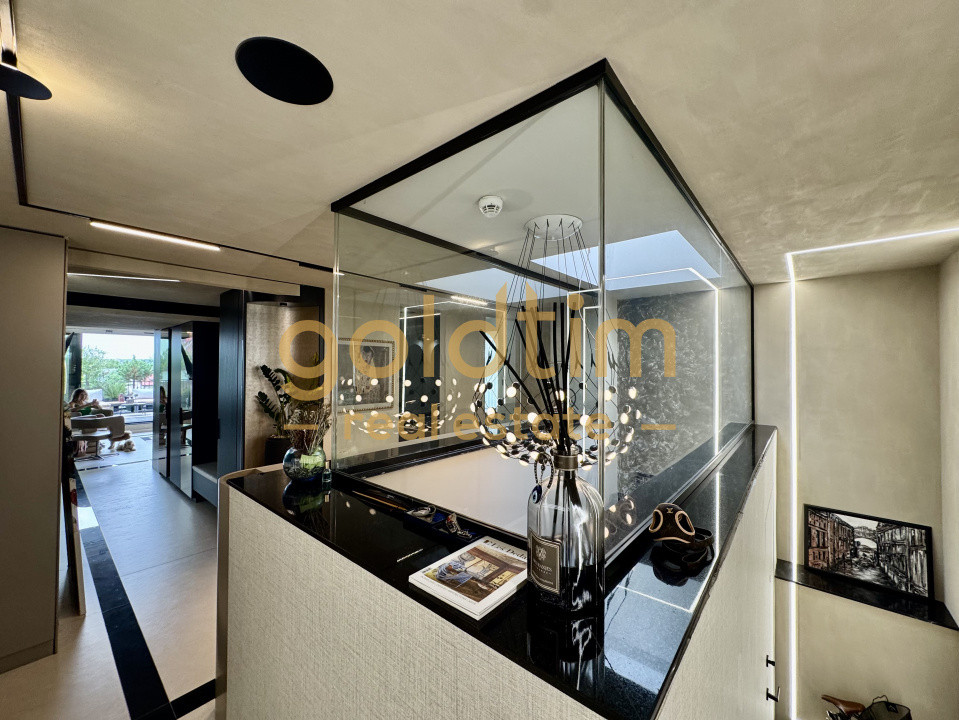 SUPERB/ PENTHOUSE MOBILAT SI UTILAT/ TERASA 70 mp