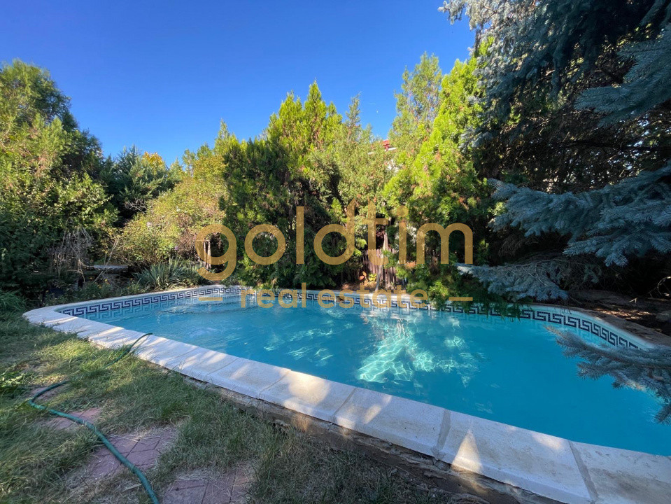 SUPERB/GRADINA/VEGETATIE MATURA/VILA INDIVIDUALA/PISCINA EXTERIOARA