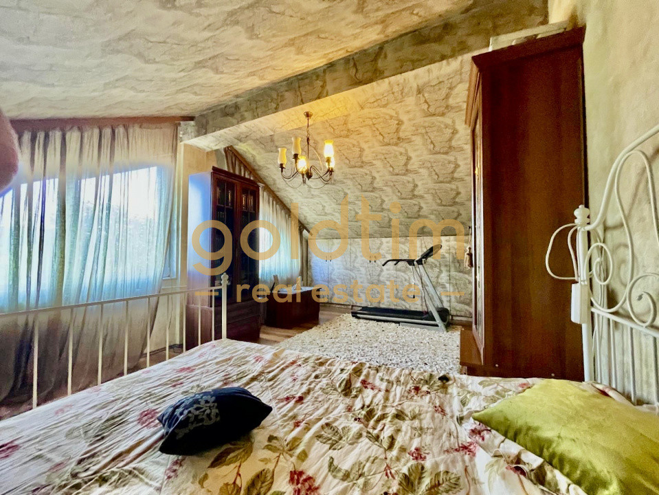 SUPERB/GRADINA/VEGETATIE MATURA/VILA INDIVIDUALA/PISCINA EXTERIOARA