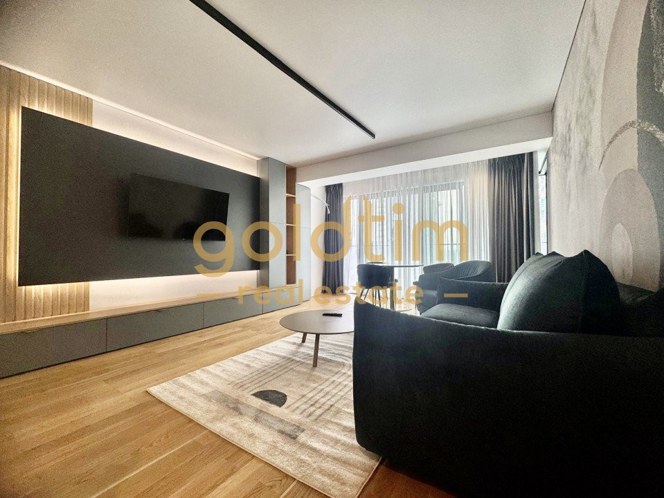 PRIMA INCHIRIERE/TERASA GENEROASA 