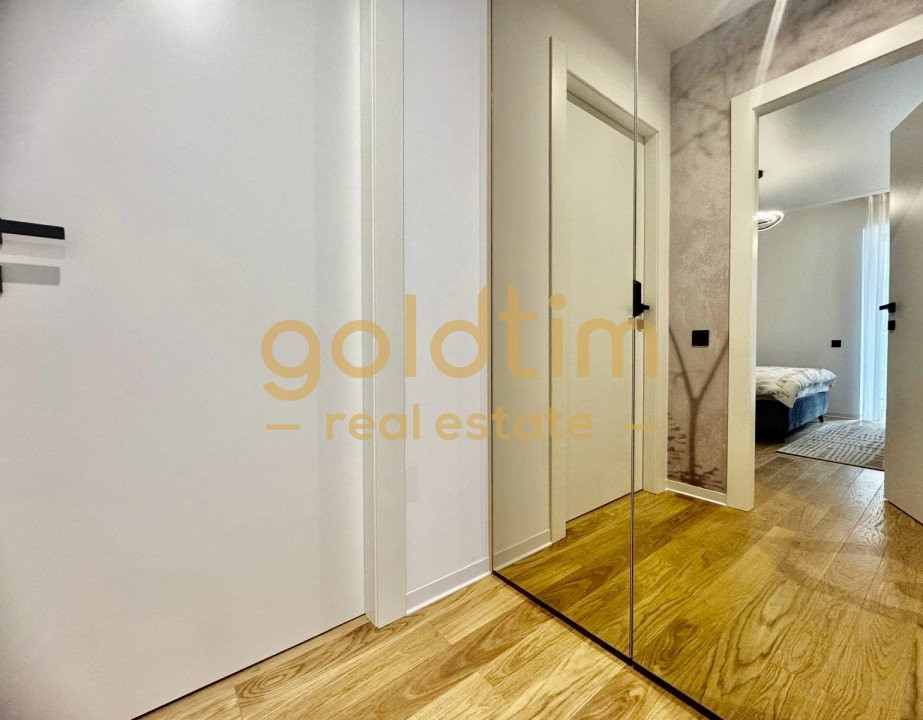 PRIMA INCHIRIERE/TERASA GENEROASA 