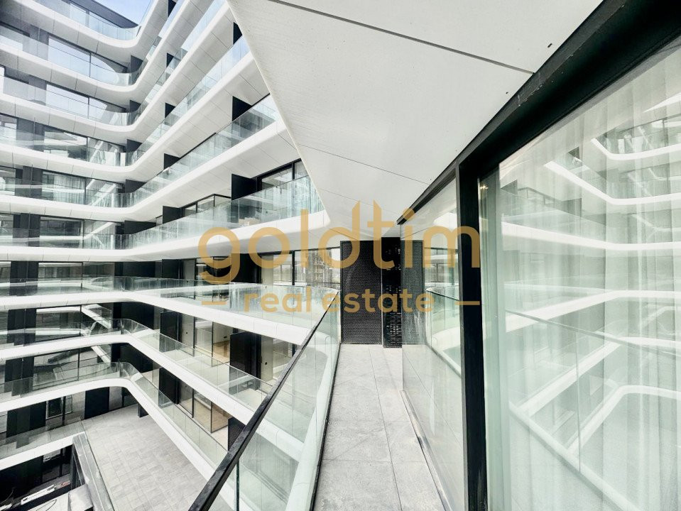 PRIMA INCHIRIERE/TERASA GENEROASA 