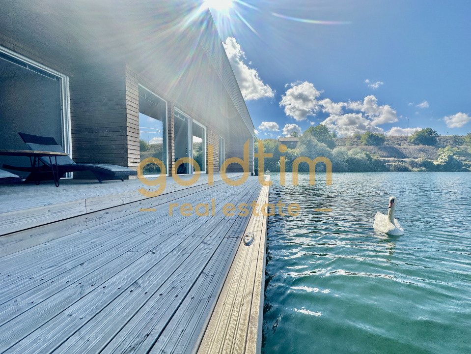 CASA PLUTITOARE/CONSTRUCTIE BETON PLUTITOR/UNICA IN ROMANIA/5 LOCURI DE ACOSTARE