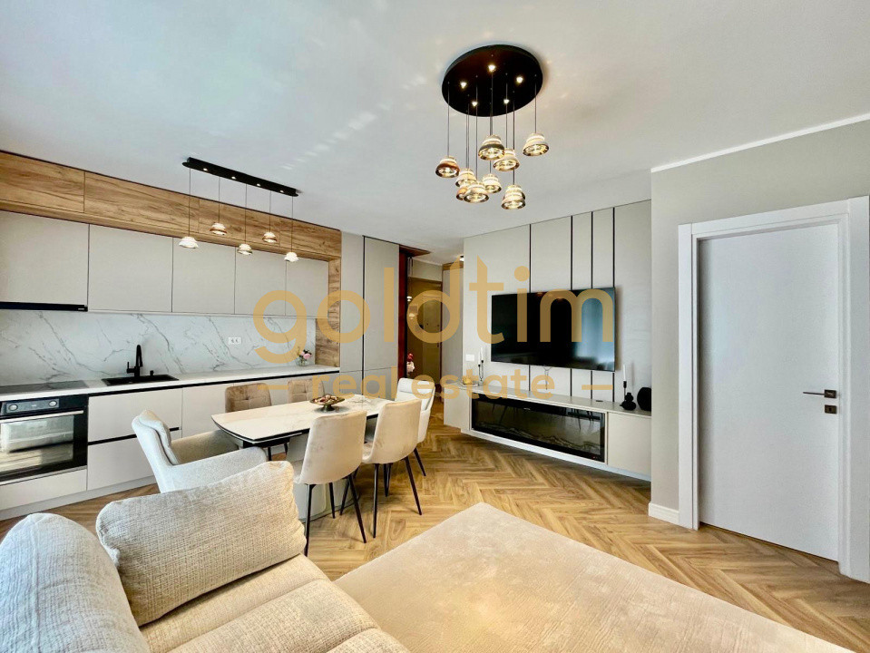 DESIGN UNIC/SUPERB/ZONA LINISTITA/LUX/1 LOC PARCARE