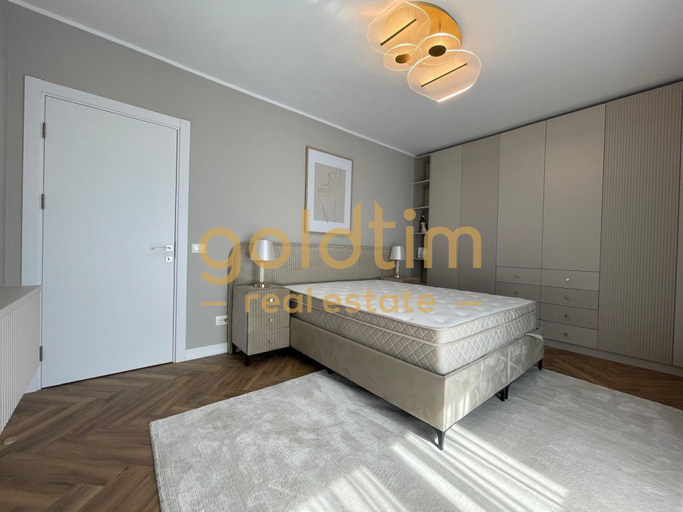 DESIGN UNIC/SUPERB/ZONA LINISTITA/LUX/1 LOC PARCARE