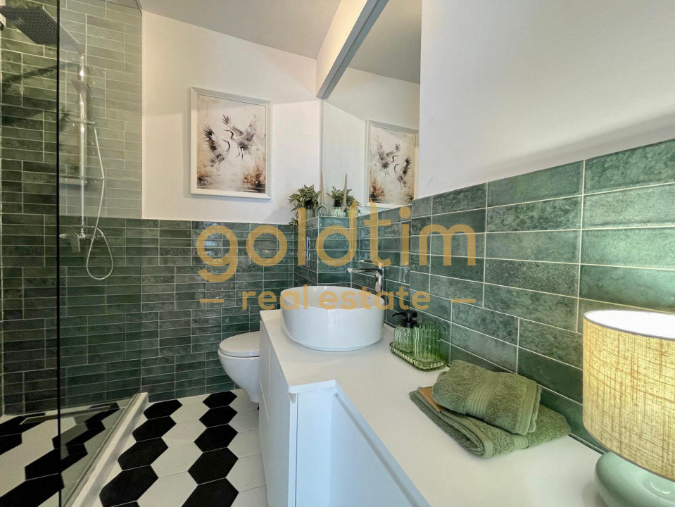 DESIGN UNIC/SUPERB/ZONA LINISTITA/LUX/1 LOC PARCARE