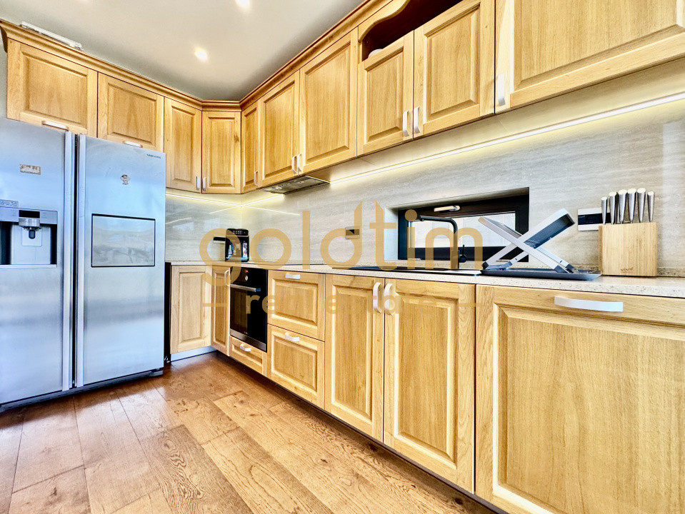 VILA DE COLT/ MOBILATA SI UTILATA/ PARCARI