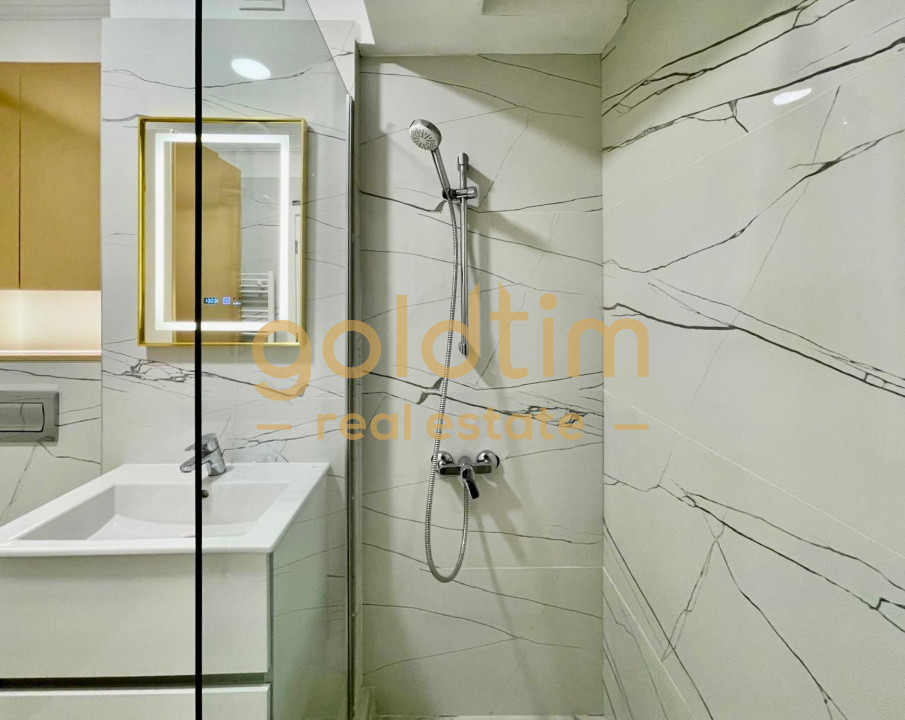 STUDIO SUPERB/DESIGN UNIC/PIPERA OMV/MOBILAT SI UTILAT