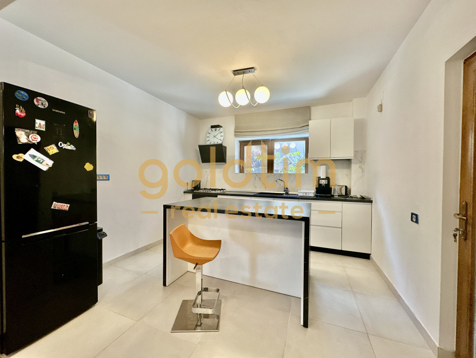 VILA INDIVIDUALA/CARTIER REZIDENȚIAL/SISTEM FOTOVOLTAIC 10Kw/GARAJ/VEGETATIE