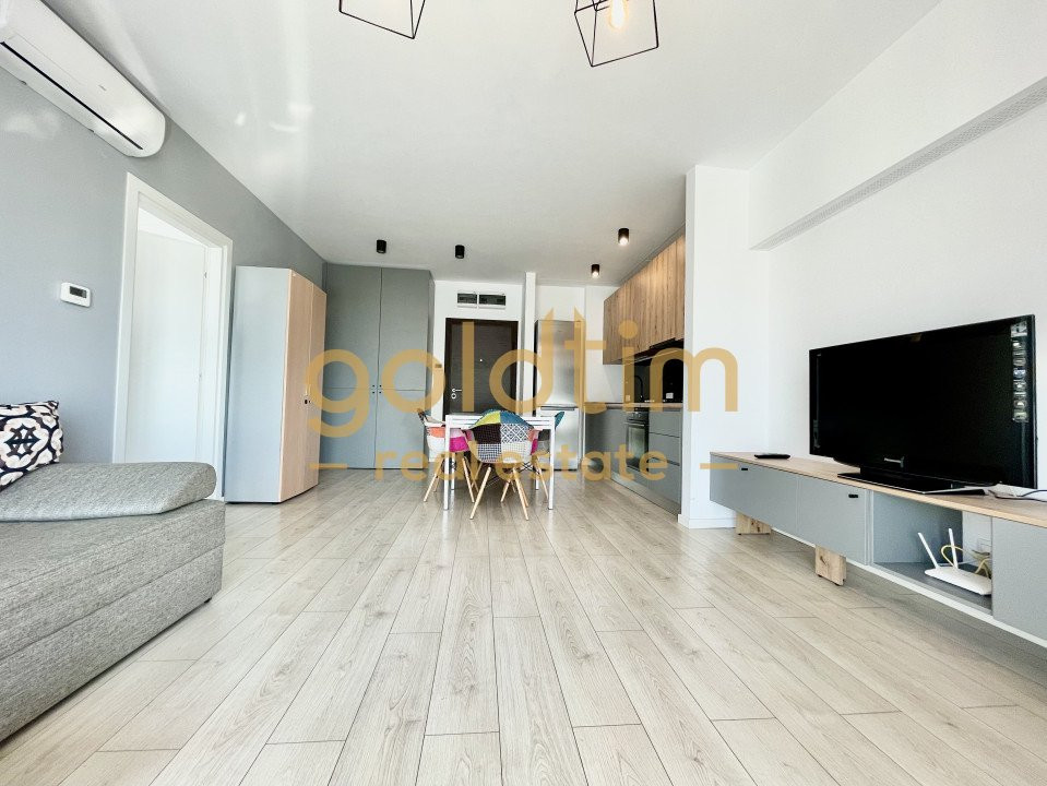 NOU/ PRIVELISTE SUPERBA/ 