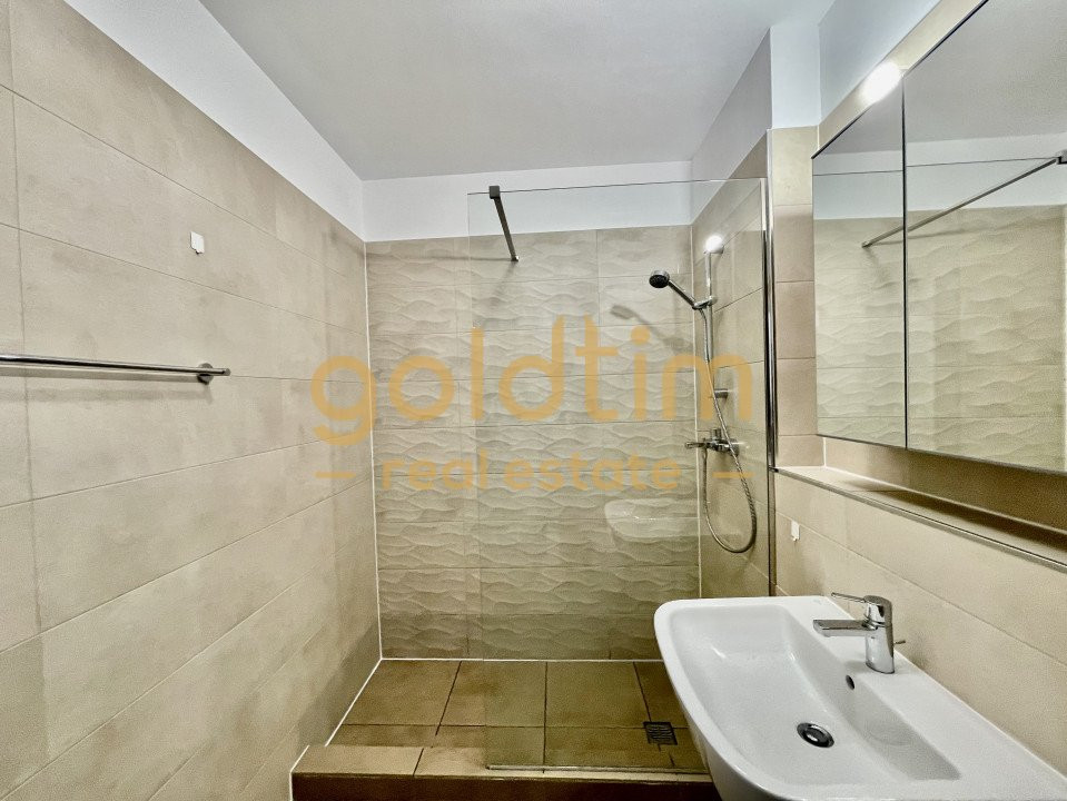 NOU/ PRIVELISTE SUPERBA/ 